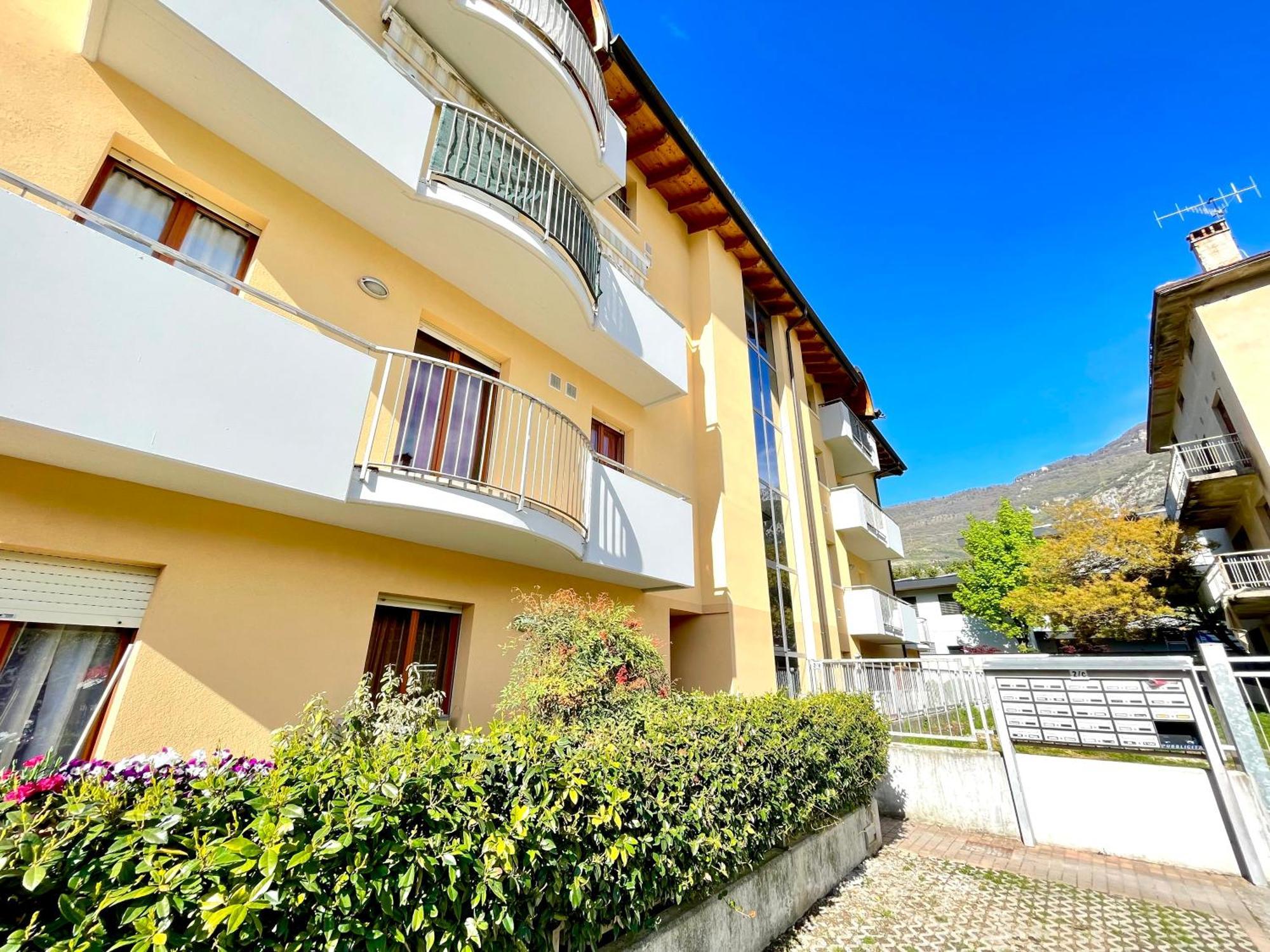 Casa Segantini - Relax Apartment 2 Arco Dış mekan fotoğraf